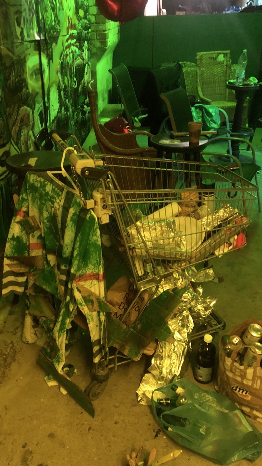 A Settlement for Sufficient Trash - Benny Boys Fuck Palace