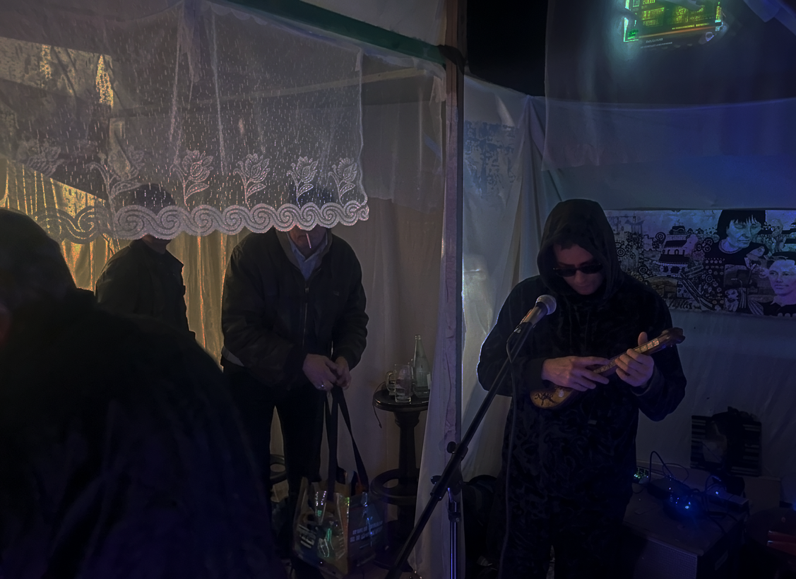 Tafelmusik with Stefan Tcherepnin and the Flesh Parcel of Irresponsible Commitment | Benny Boys Fuck Palace
